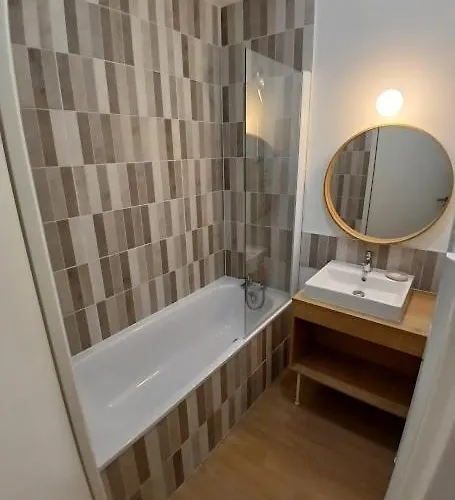 Apartamento T3 Avec Piscine, 150m De L'océan