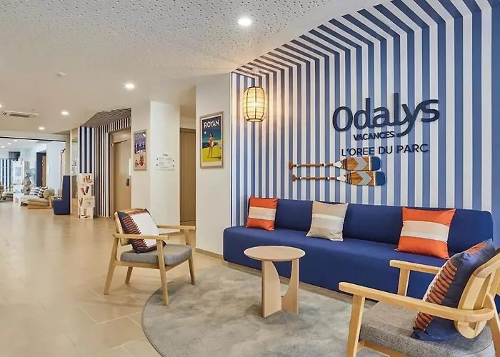 T3 Avec Piscine, 150m De L'ocean